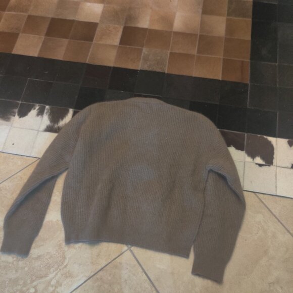 UMA WANG Raccoon Wool Oversized sweater  Size M  new $709.00 - Picture 3 of 4